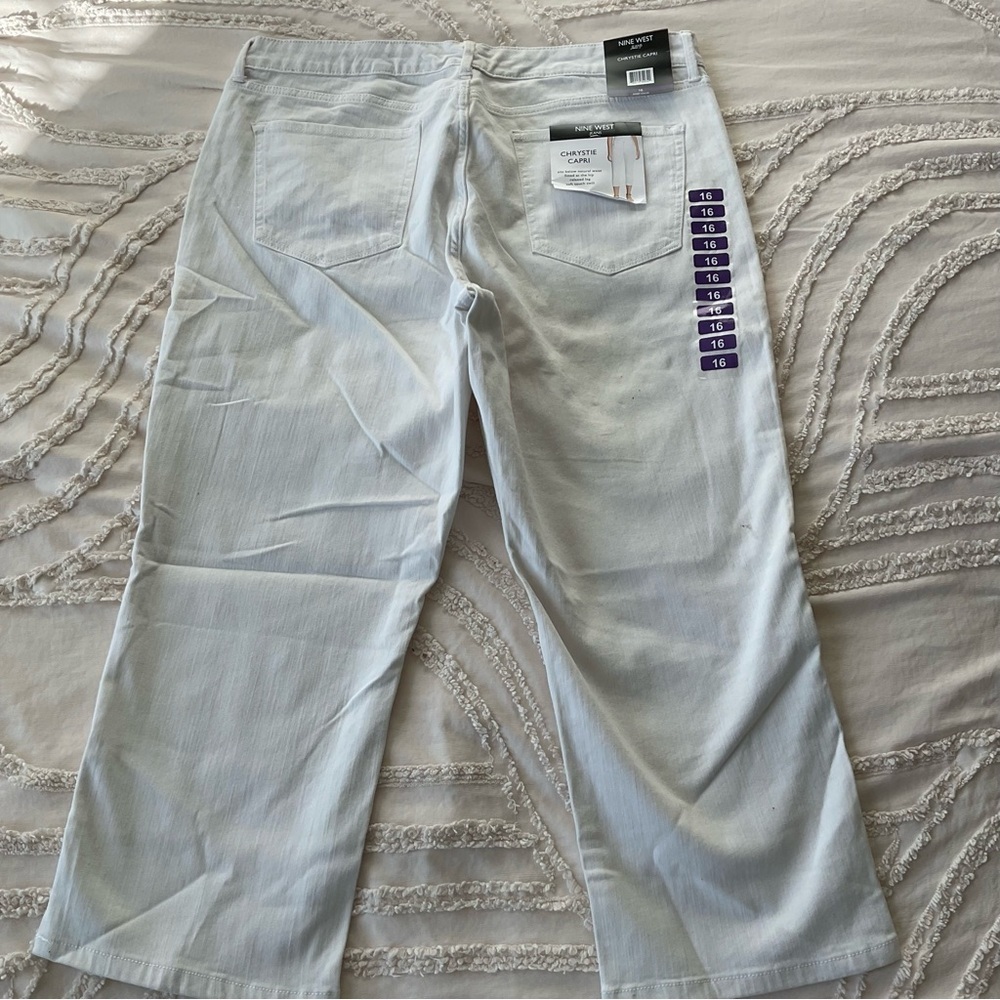 Nine West White  Jeans capri nwt 16 NWT - Picture 4 of 5